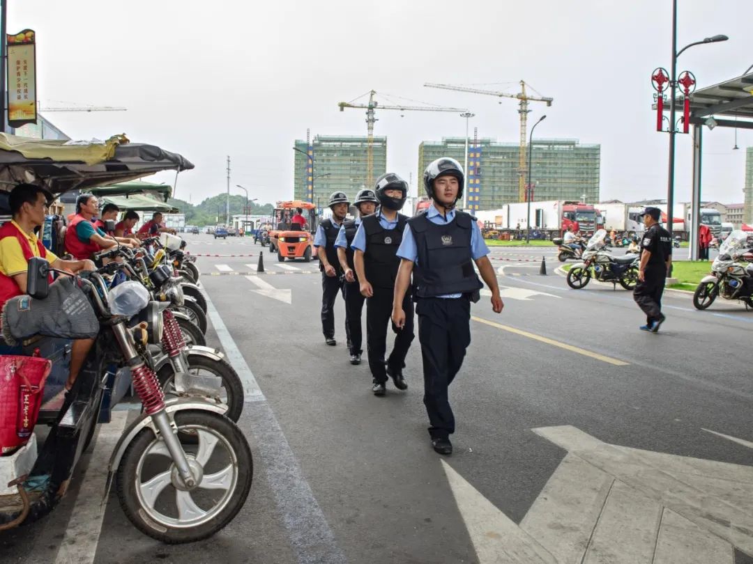 警务站巡逻民警